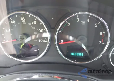 2011 Jeep Liberty Sport z USA, uszkodzony, nr VIN 1J4PN2GK4BW574940